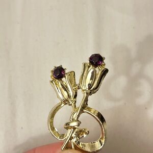 Vintage Solid 8k gold brooch